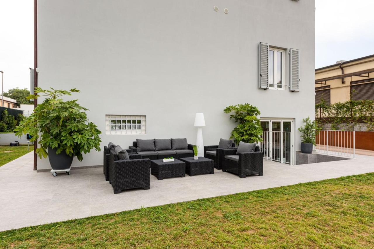 Villa Fedora Luxury Suites لوكا المظهر الخارجي الصورة
